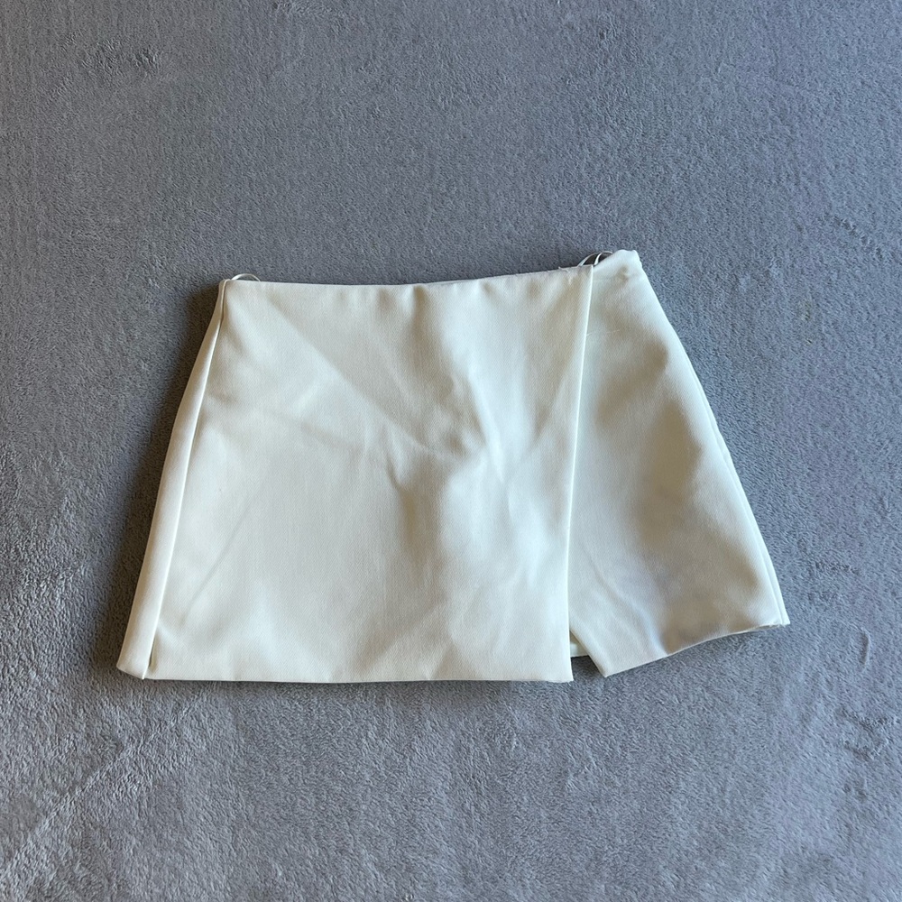 Zara Mini Skirt/Skort